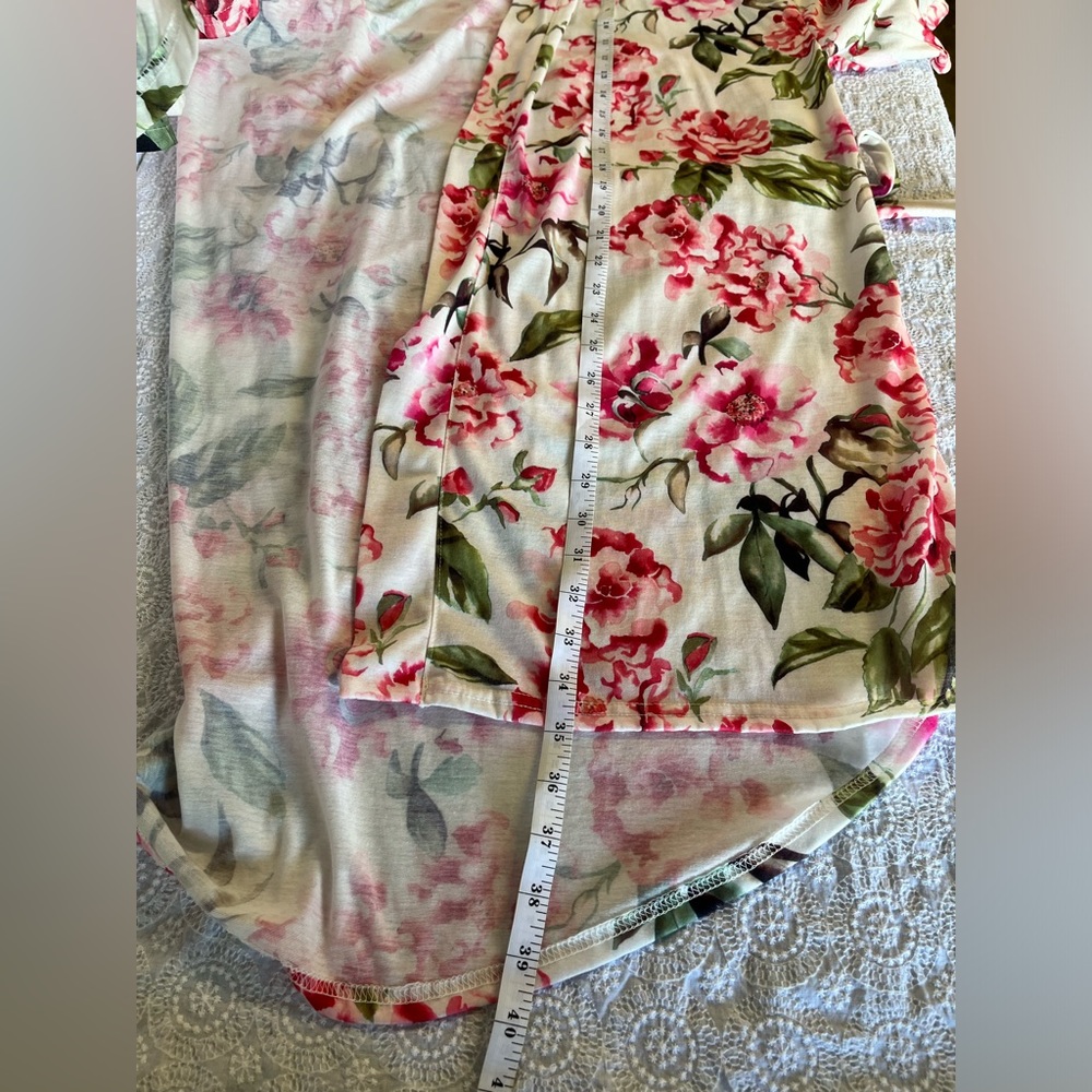 Show Me Your MuMu Brie Robe, one size floral robe for home or pool/beach - Picture 13 of 16